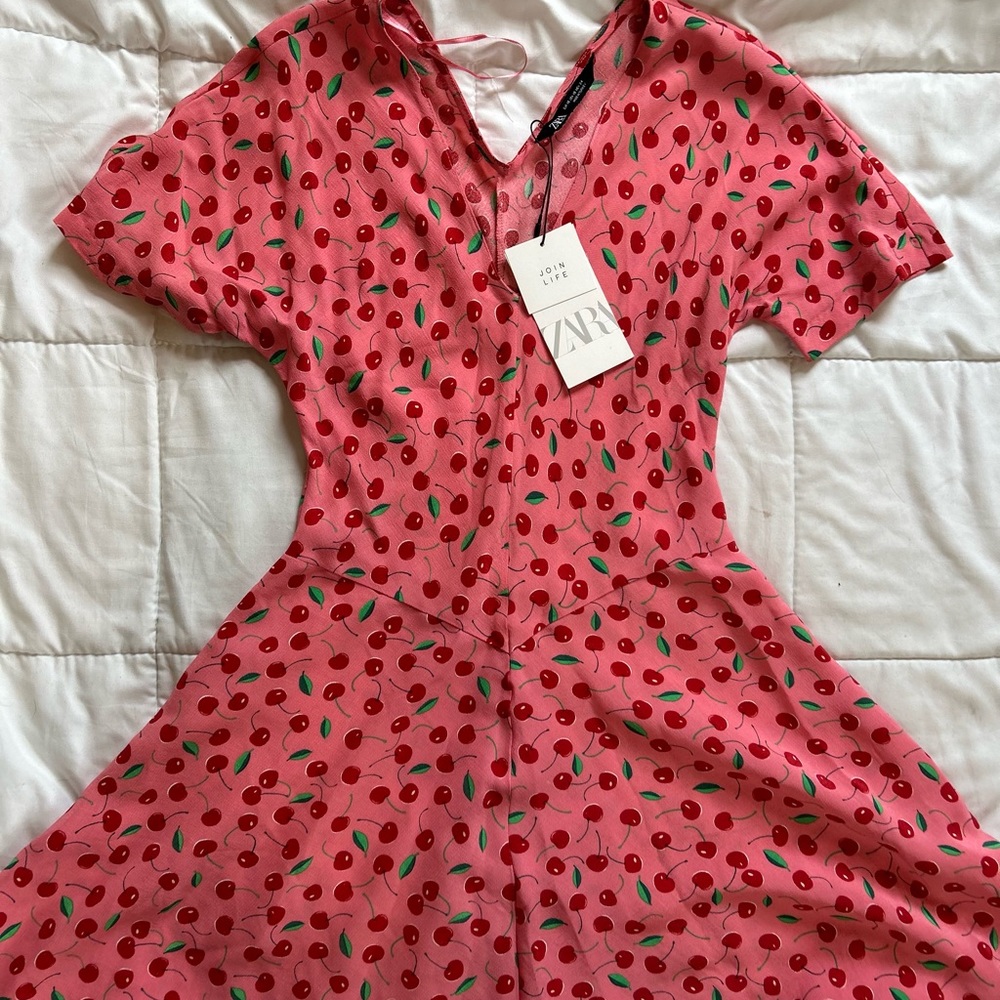 🍒ZARA Cherry Skater flowy Dress